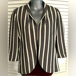 Chelsea 28 Blazer gray and white with red pinstripe size small